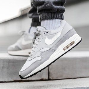 NWOT Men's Nike Air Max 1